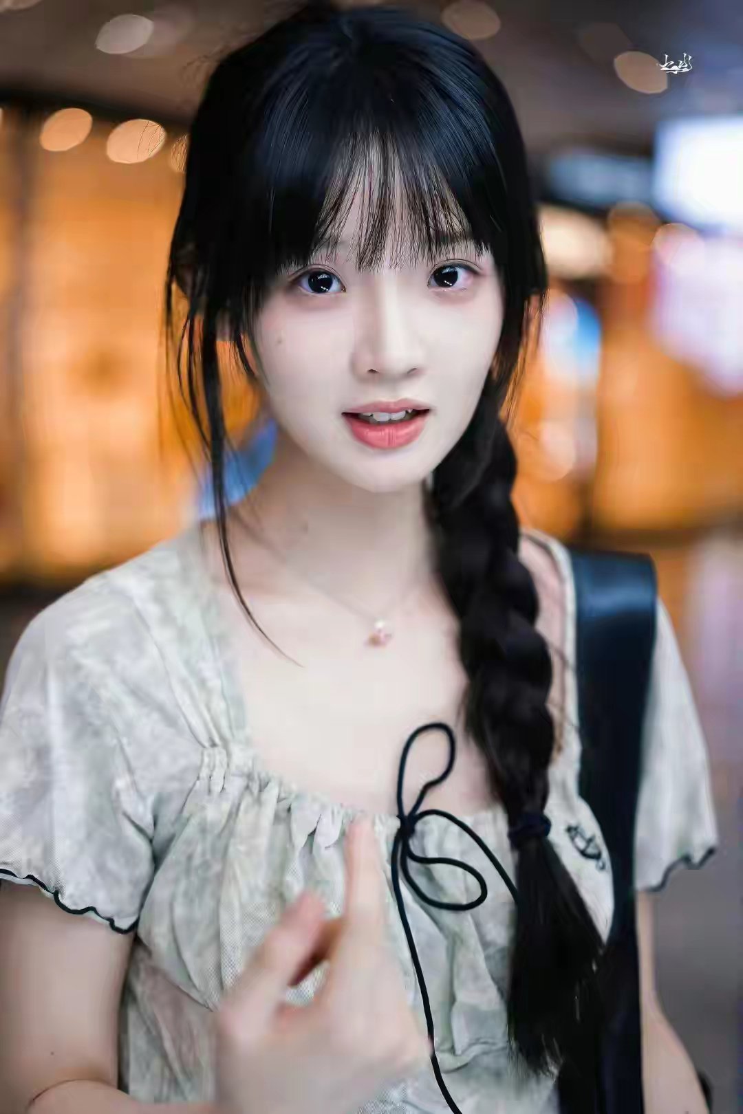 张淼怡也太清纯了吧，五攻击性的长相 ​​​