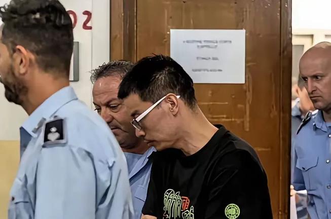 中国工程师徐泽伟蜜月之旅遭精准抓捕，意大利关了 10 个月！4 月 27 日被引
