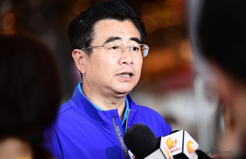 新官上任三把火，宋凯上任足协主席后，中国足球有望迎来几大变革，拭目以待！
  1