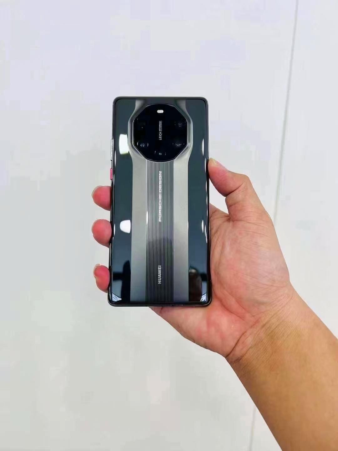 华为mate40 RS 保时捷限量版
5G手机 陶瓷黑通(12GB+256GB)