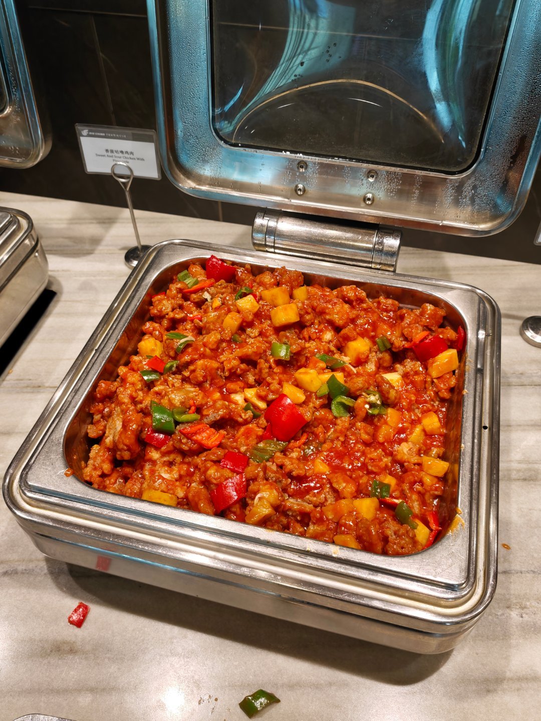 糖醋里脊是广东版的锅包肉？还是锅包肉是东北版的糖醋里脊？这个问题困扰我很久了。 