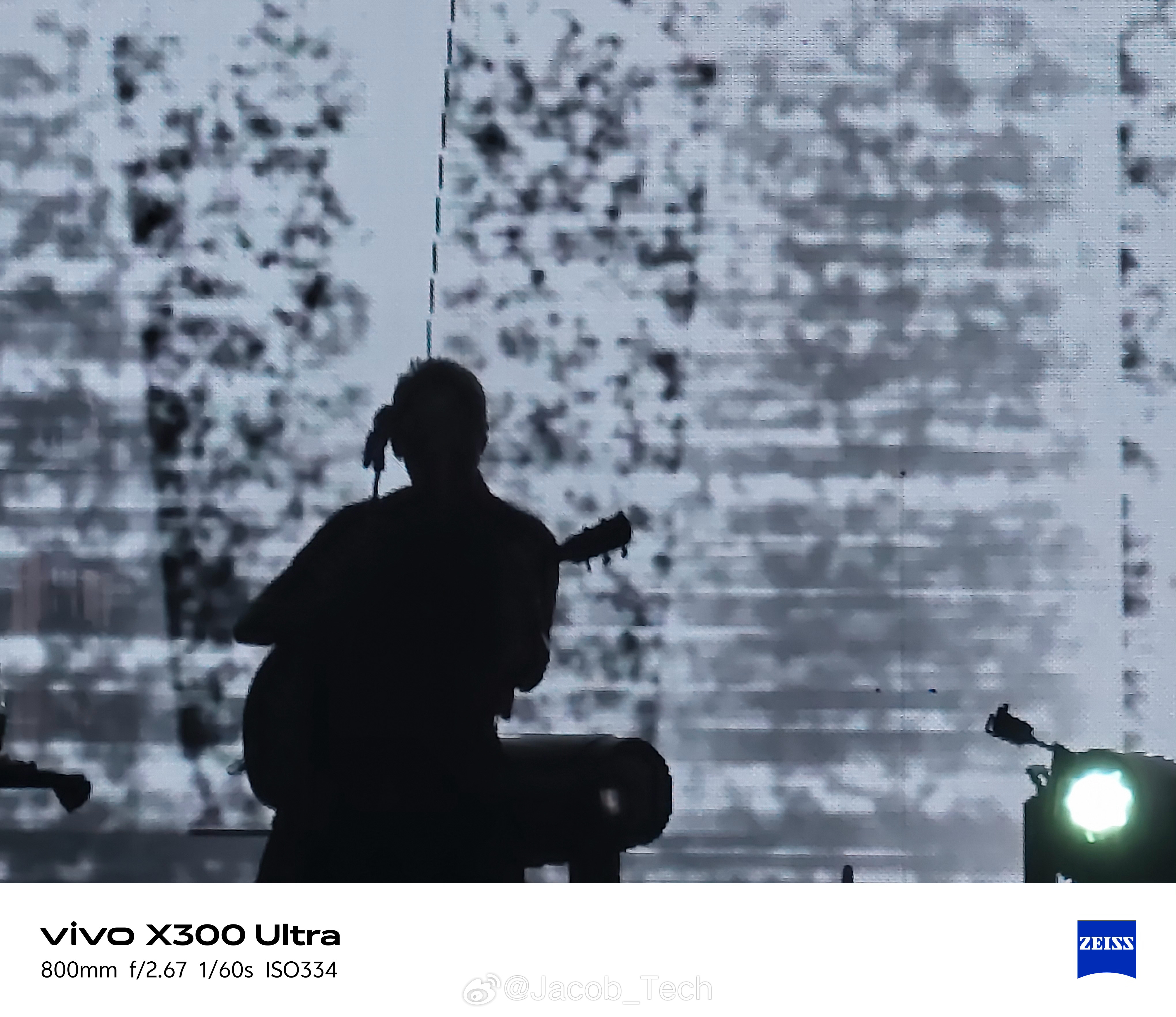 ⼀台⼿机⻅证了多少⼈的热爱 不说了是谁在4月份拿着vivo X300 Ultra