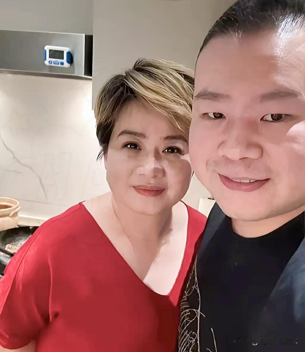 郭德纲最担心的事情还是发生了

在岳云鹏走红之前

德纲最担心的就是岳云鹏膨胀了