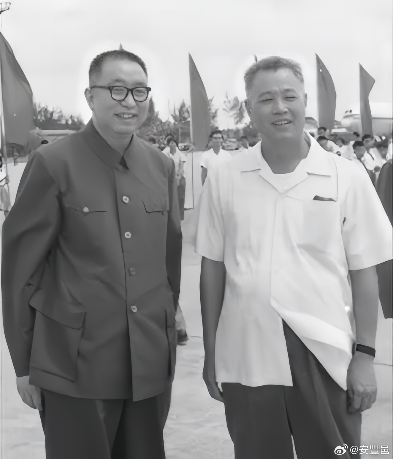 1980年9月10日，全國人民代表大會第五屆第三次會議批准了中央的提議，接受華國