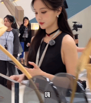 #李一桐被错认成酒店前台##女子推理社#李一桐小姐姐也太美了吧，这谁看了不迷糊啊