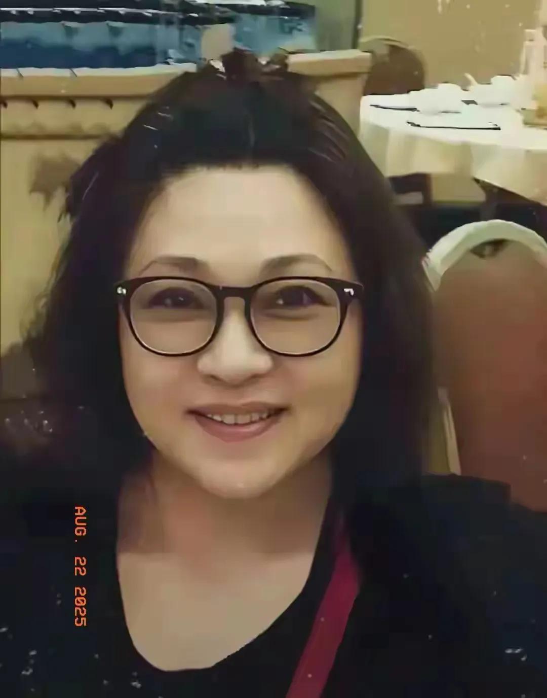 同是李连杰的妻子，黄秋燕和利智的人生，35年后才见分晓！原来老天是公平的....