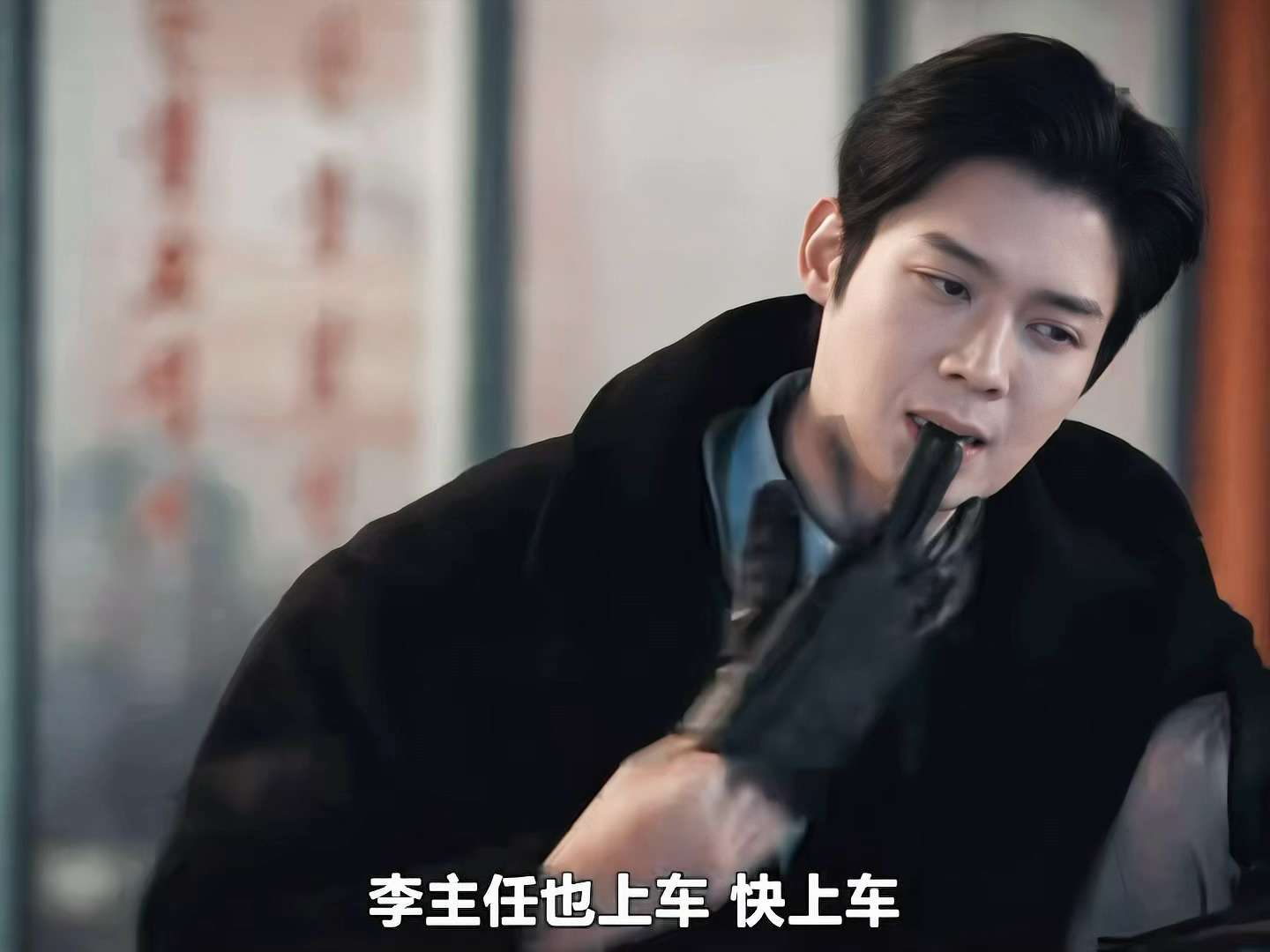 看了两集检察官丢手套这里真的尖叫了。。完全纯爱又口是心非的一款。。。🥺 