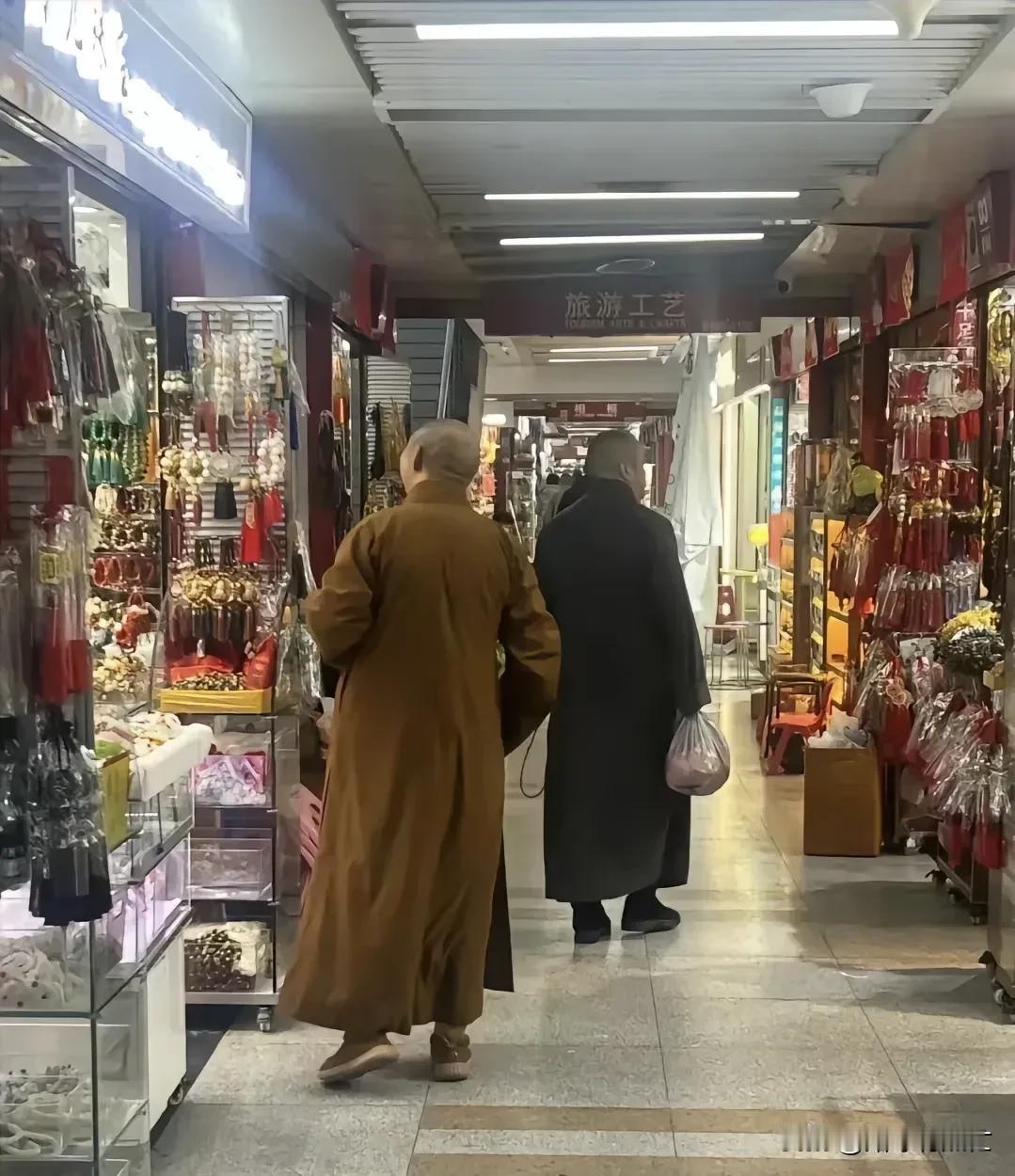 原来也是义乌进货[灵光一闪]