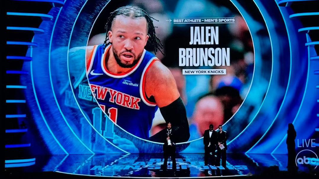 布伦森当选espy年度最佳nba运动员布伦森夺ESPY最佳，击败三超巨，率尼克斯