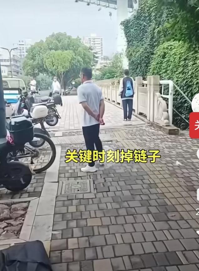 今天高考开考了！每年高考都有意外发生，刚才看到一个考生把准考证忘家里了，又身份证
