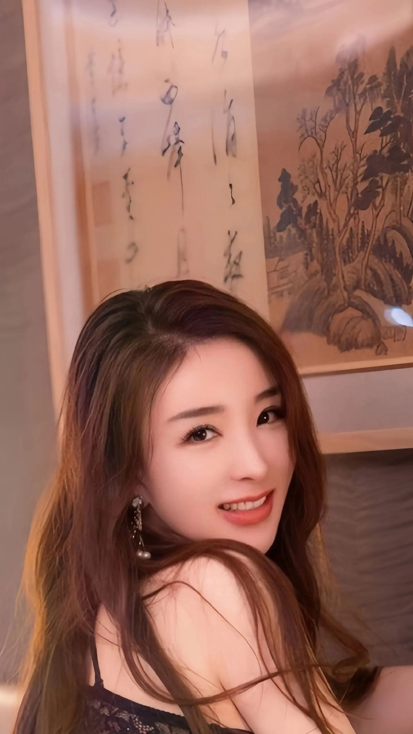 三选一，更喜欢什么表情呢。