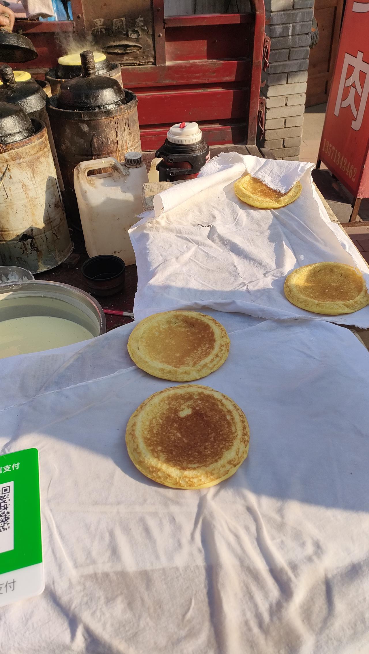 西庄赶大集，赶脚和黄金周到兵马俑，转了一圈只见人头，汶水公园的表演只能听见，根本