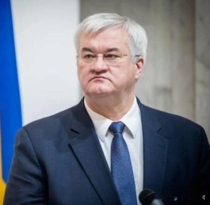 大新闻，俄乌冲突又炸出新高潮，乌克兰外长直接放话，声称俄罗斯敢用“榛树”导弹炸利