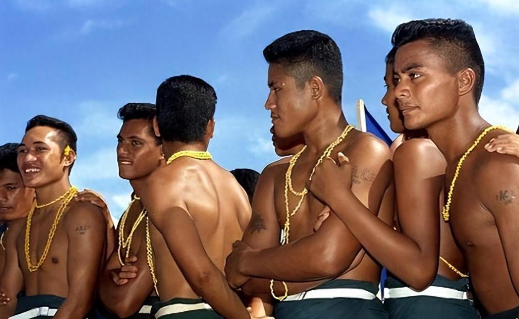 萨摩亚人究竟有多“开放”？男女隐私毫无保留，以自然为美！

主要信源：（中国新闻