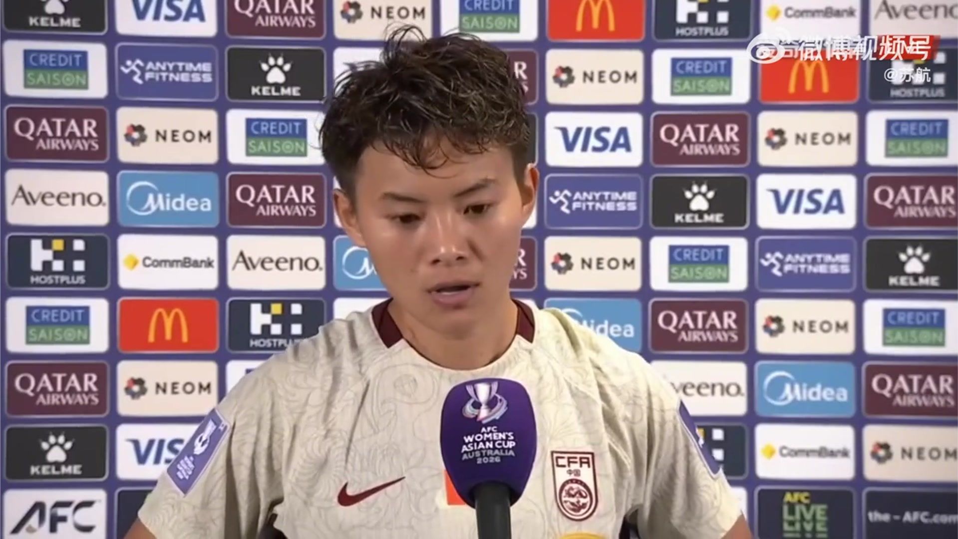 中国女足2-1逆转朝鲜，王霜赛后采访说的真好，这丫头情商真高