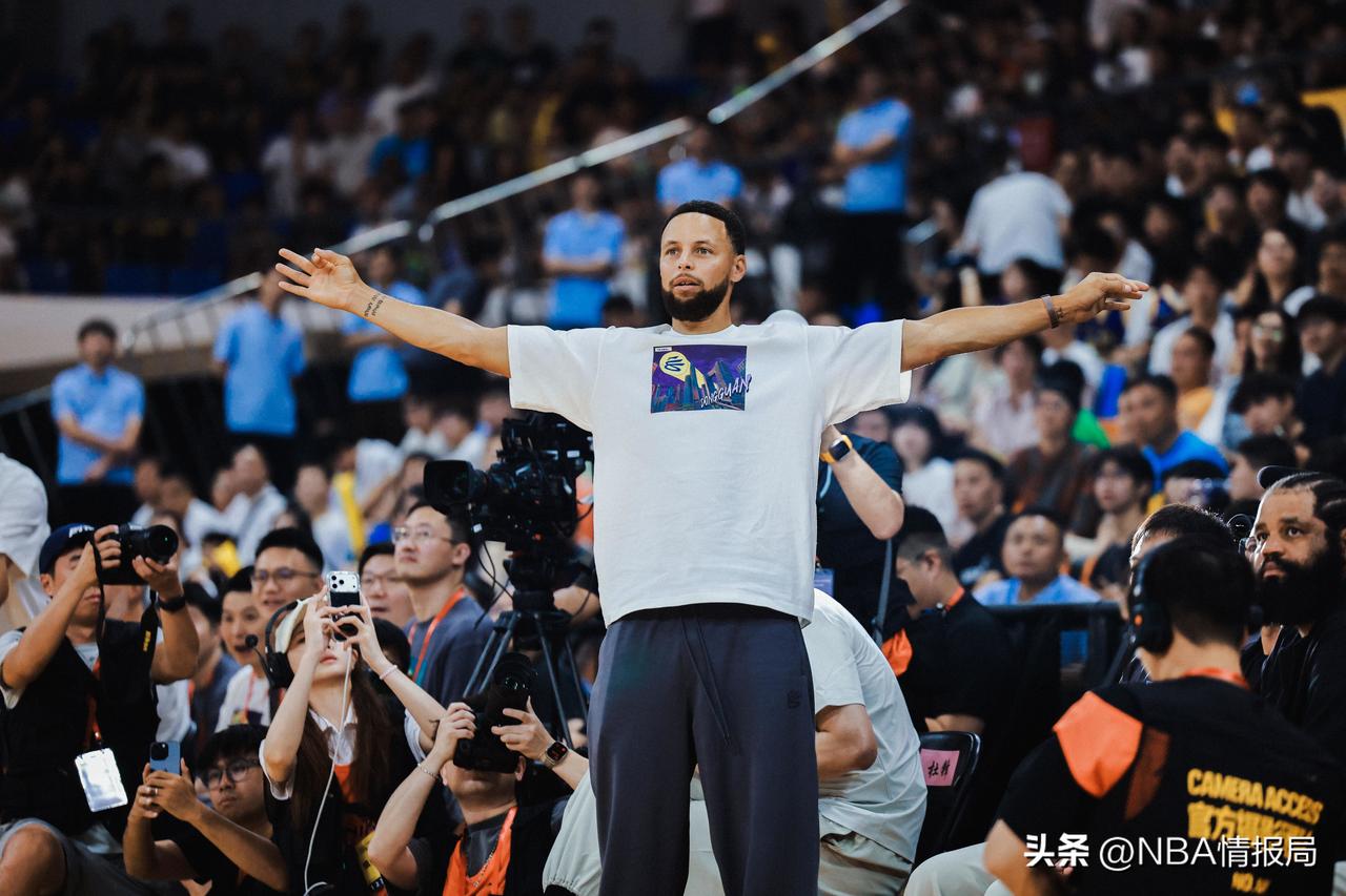 NBA情报局09月14日讯

詹杜库依旧是国内人气天花板，尤其是库里，这次中国行