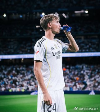 有皇马推发传闻说：利物浦有意引进赫伊森？？？这家英超俱乐部正在努力推动其重返英超