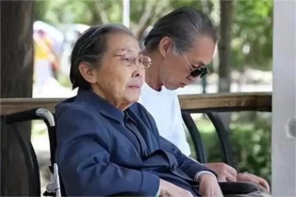 56岁大姐自述：当保姆三年，我才知道那些老男人为什么要找女保姆

一位56岁做住