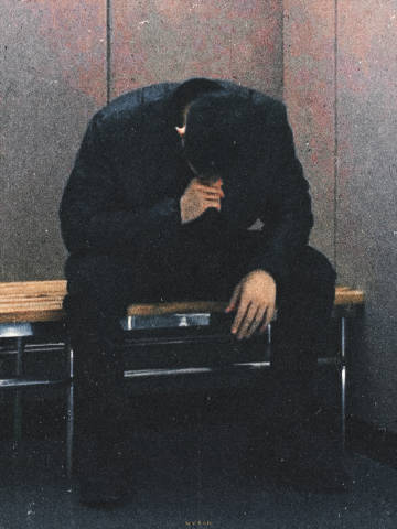 黄景瑜自己追着自己跑黄景瑜演技越来越绝了！新剧里情感层次丰富，老剧也被观众翻出来