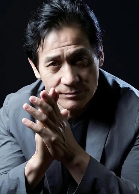 李在明悼念安圣基 据韩国联合通讯社消息，1月5日，韩国国民演员安圣基所属公司发布