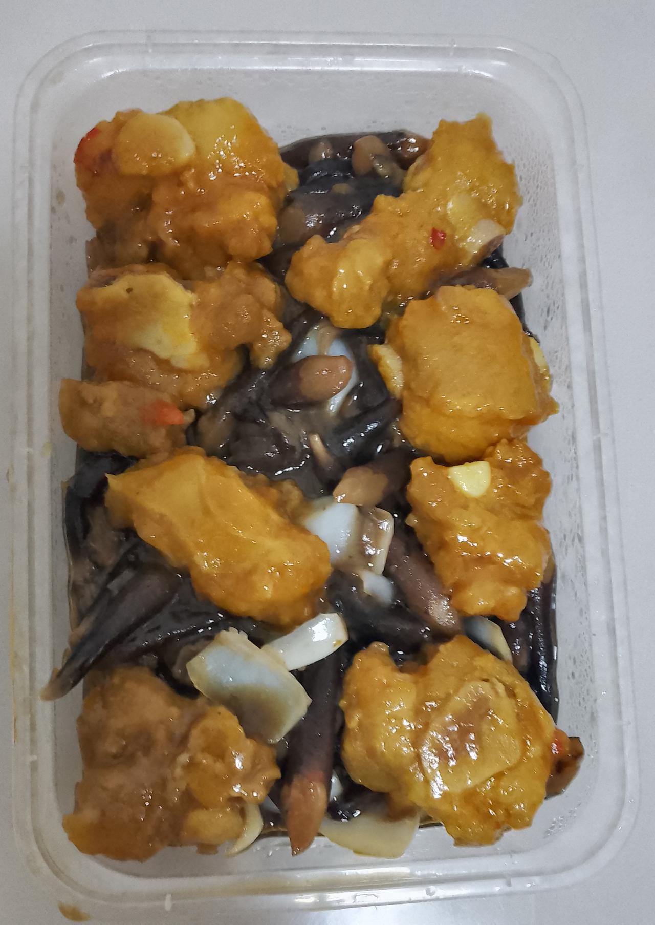 其实广州各区都有公办养老院的，但是有些独居老人就是不愿意去，腿软无力了，自己怕出