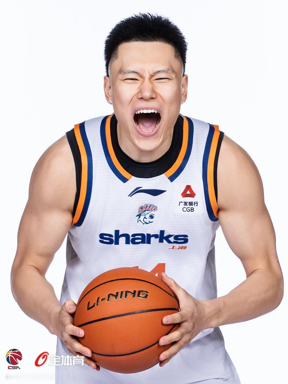 李弘权续约上海久事
官方公告：作为俱乐部自主培养的优秀球员，李弘权自2021-2