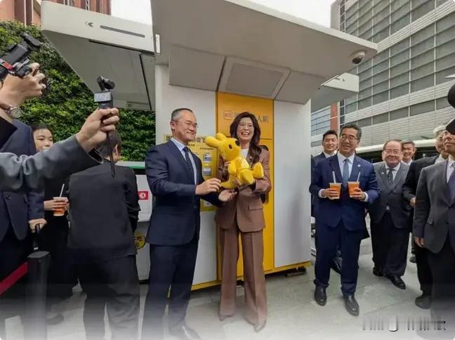 面对民进党“抹黑污名化”企图，郑丽文大陆行如何规避消解
郑丽文必须以九二共识、反