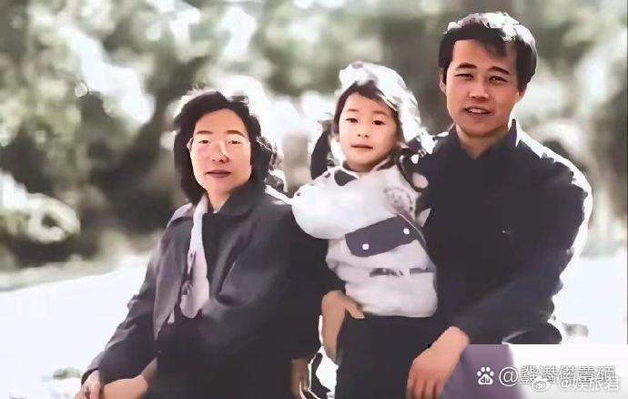 王石年轻时和现在的样子，变化挺大的 