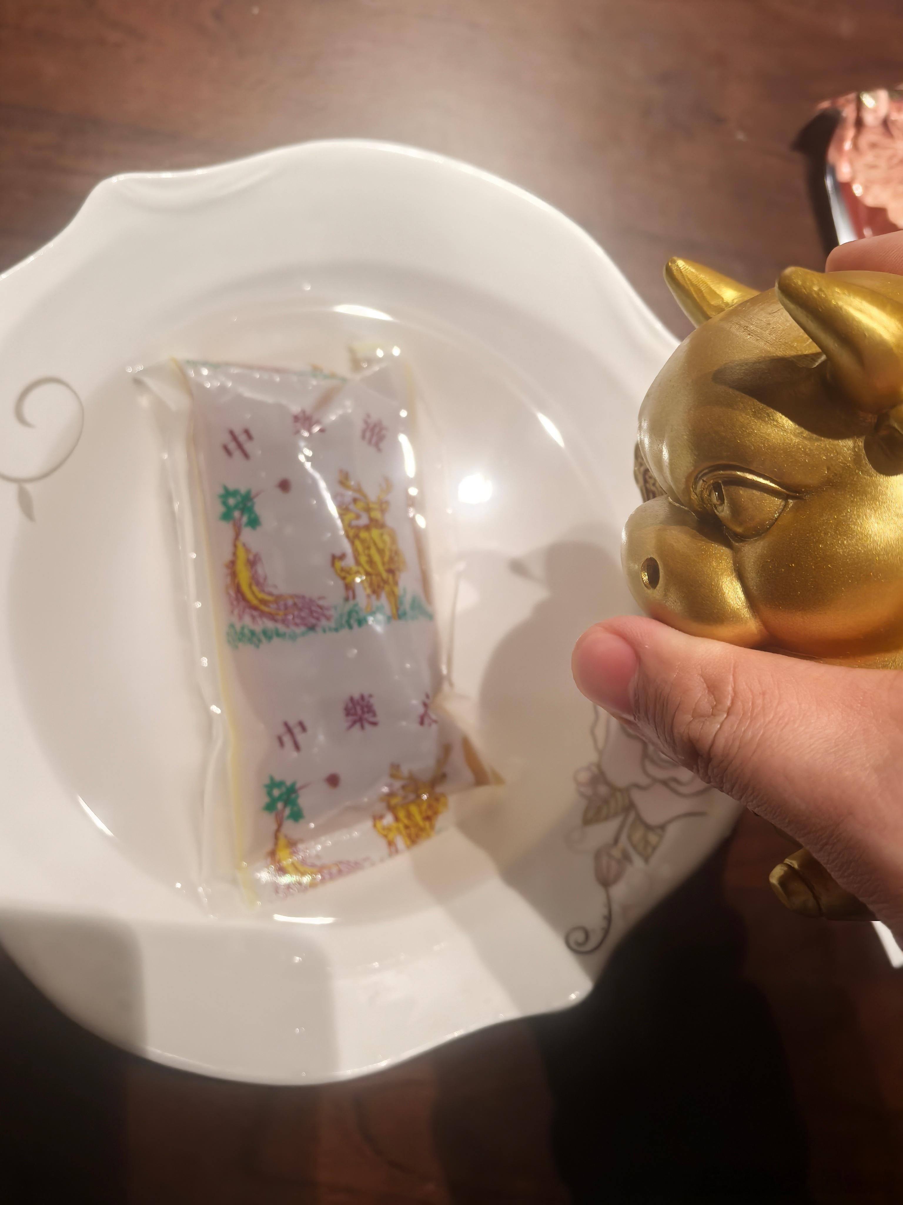 大盘短期波动加大，其实可以理解为主力资金借力用力，也可以叫顺势而为利用外围一些看