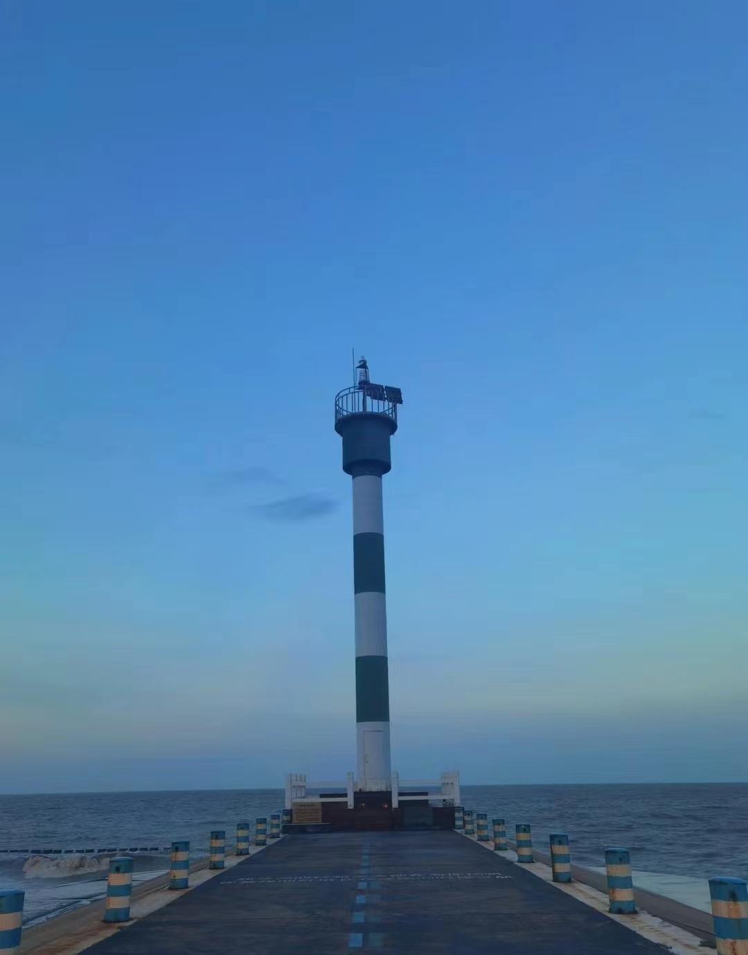 “简直不可理喻！”青岛一个退休老干部组织聚会，可千万没想到的是，竟会遭到服务员羞