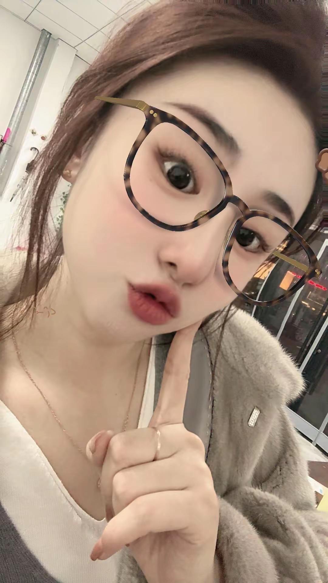 休。家人们脑瓜子疼！今天休！明天在嗨皮