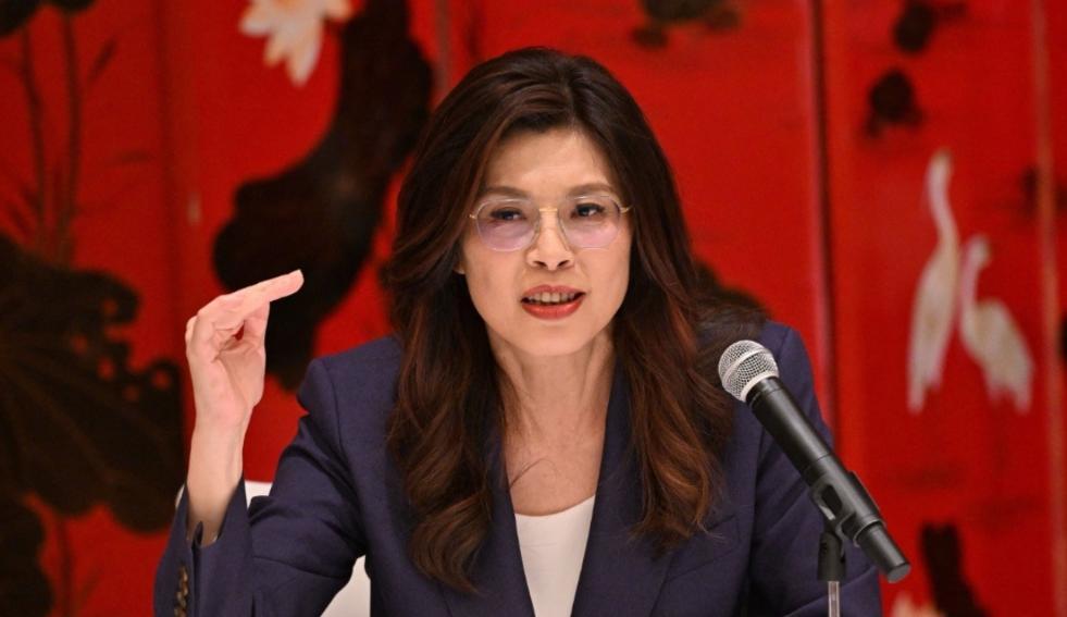 国台办4月29日举行的例行新闻发布会上，发言人陈斌华就与郑丽文访美相关的问题作出