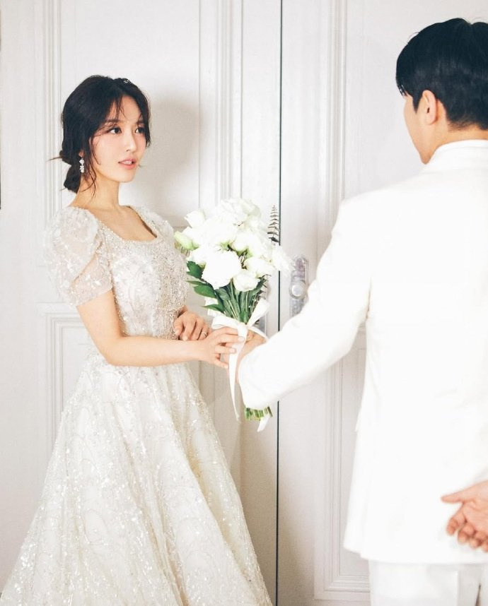 林澯美结婚林到婲结婚 前AOA成员到婲(澯美)宣布将于6月结婚。恭喜！ ​​​