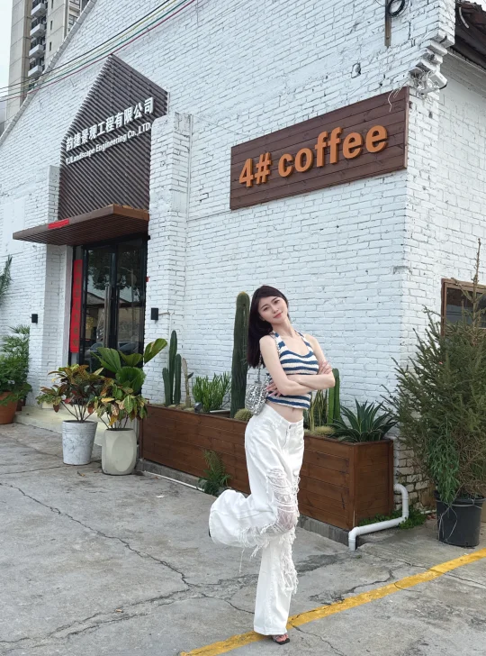 🏡4coffee 肇庆 | 一家韩系奶油风的植物☕店