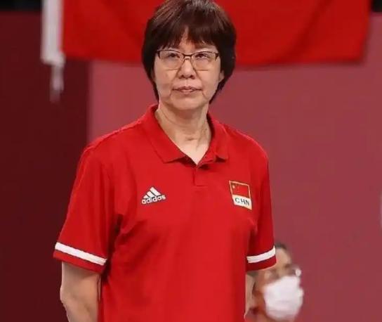 郎平或许做梦都未曾料到，她嫁给身高一米九的白帆，生下女儿白浪后不久便离婚了。十八