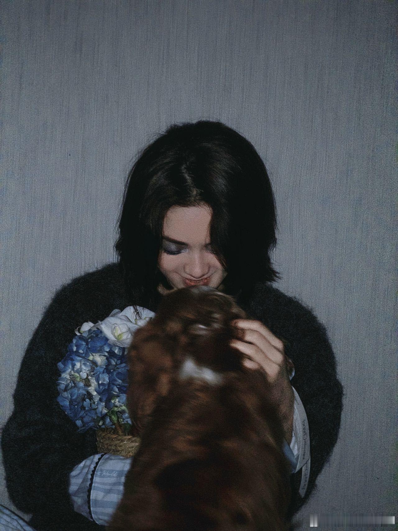 赵今麦手搓烟熏妆赵今麦没有技巧全是美丽 没有套路全是宠粉，来自赵今麦亲自“手搓”