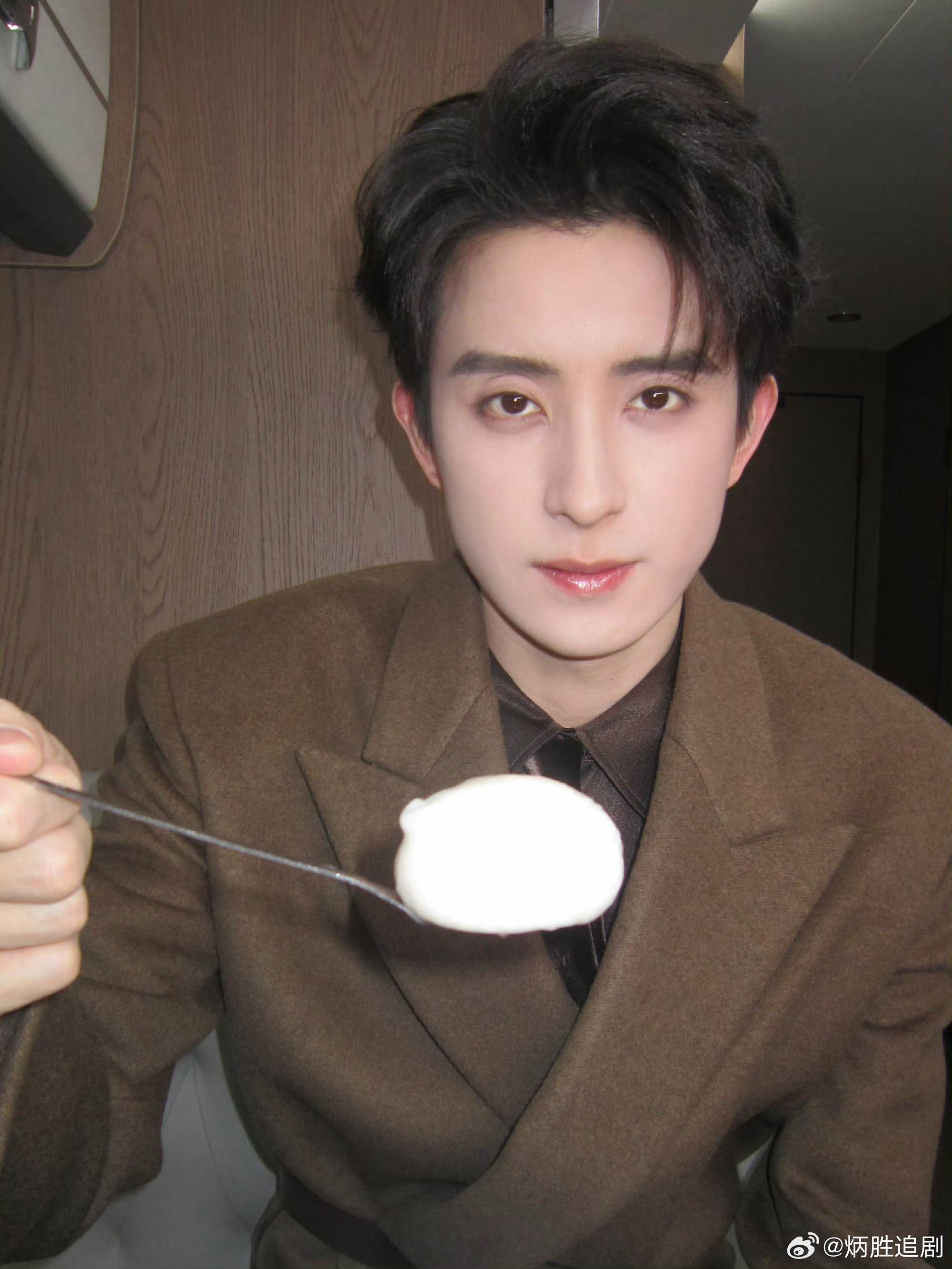 敖瑞鹏问大家吃汤圆了没