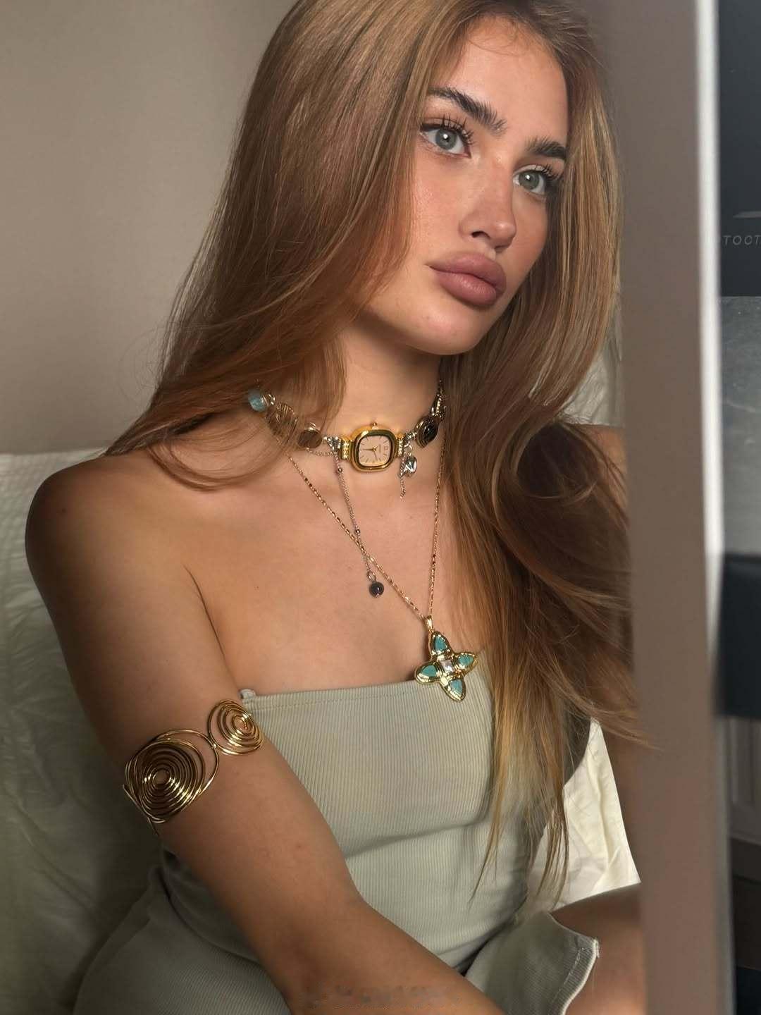 aht_gal 