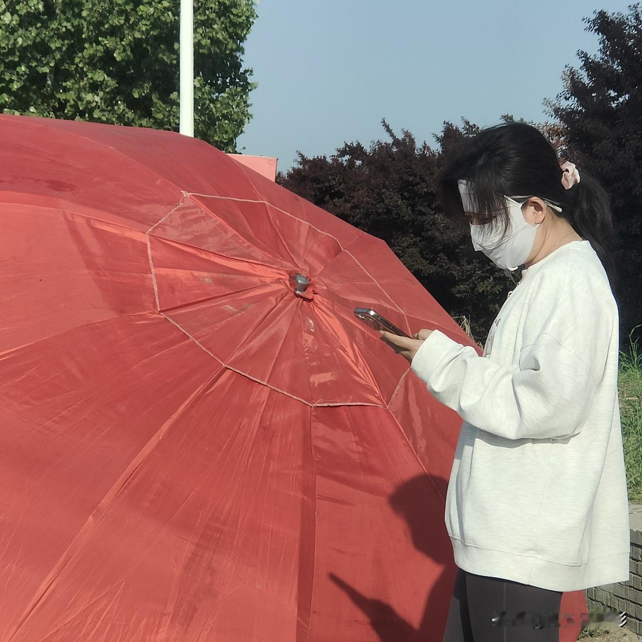 路边人。