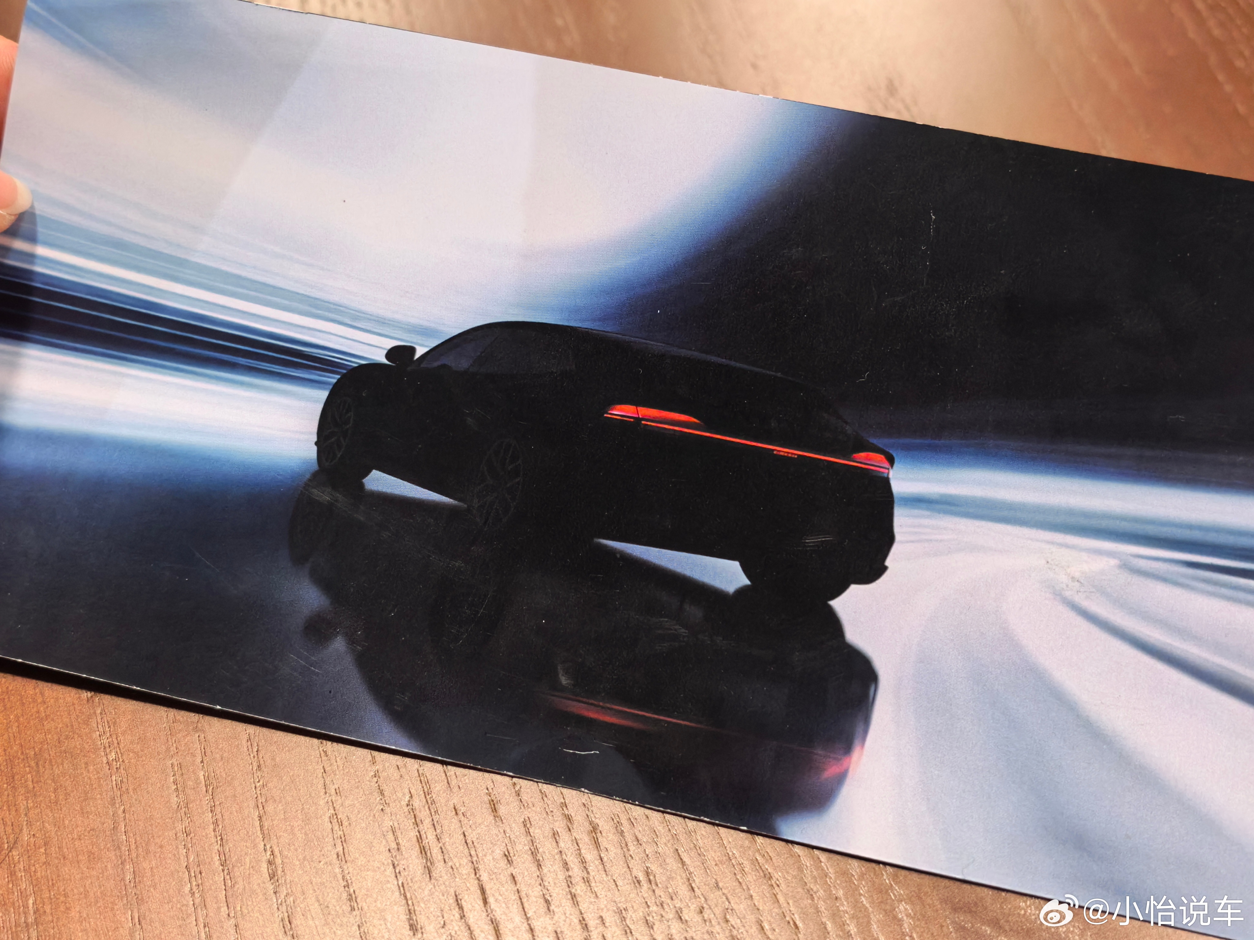 今天终于摸到启境GT7 实车啦！特意买了几套衣服配不同的车色每款我都很喜欢！选择