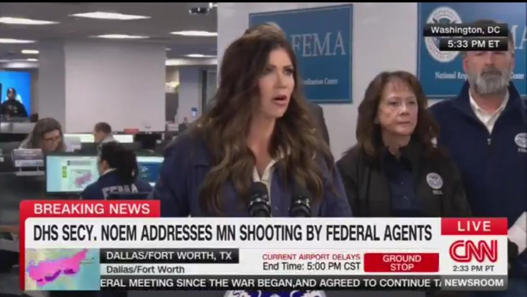 突发新闻——美明尼苏达州联邦执法枪击致死案 州府与联邦彻底对立 抗议骚乱升级
 