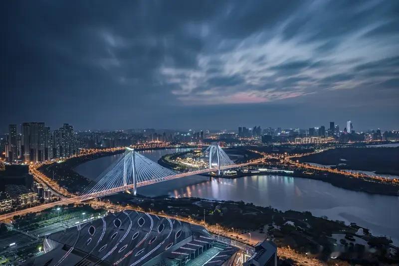 “十五五”规划是实现社会主义基本现代化的关键阶段中国十五五规划