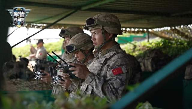 解放军无人机成建制出境，中俄同台，坦克啥时候冲听谁的？