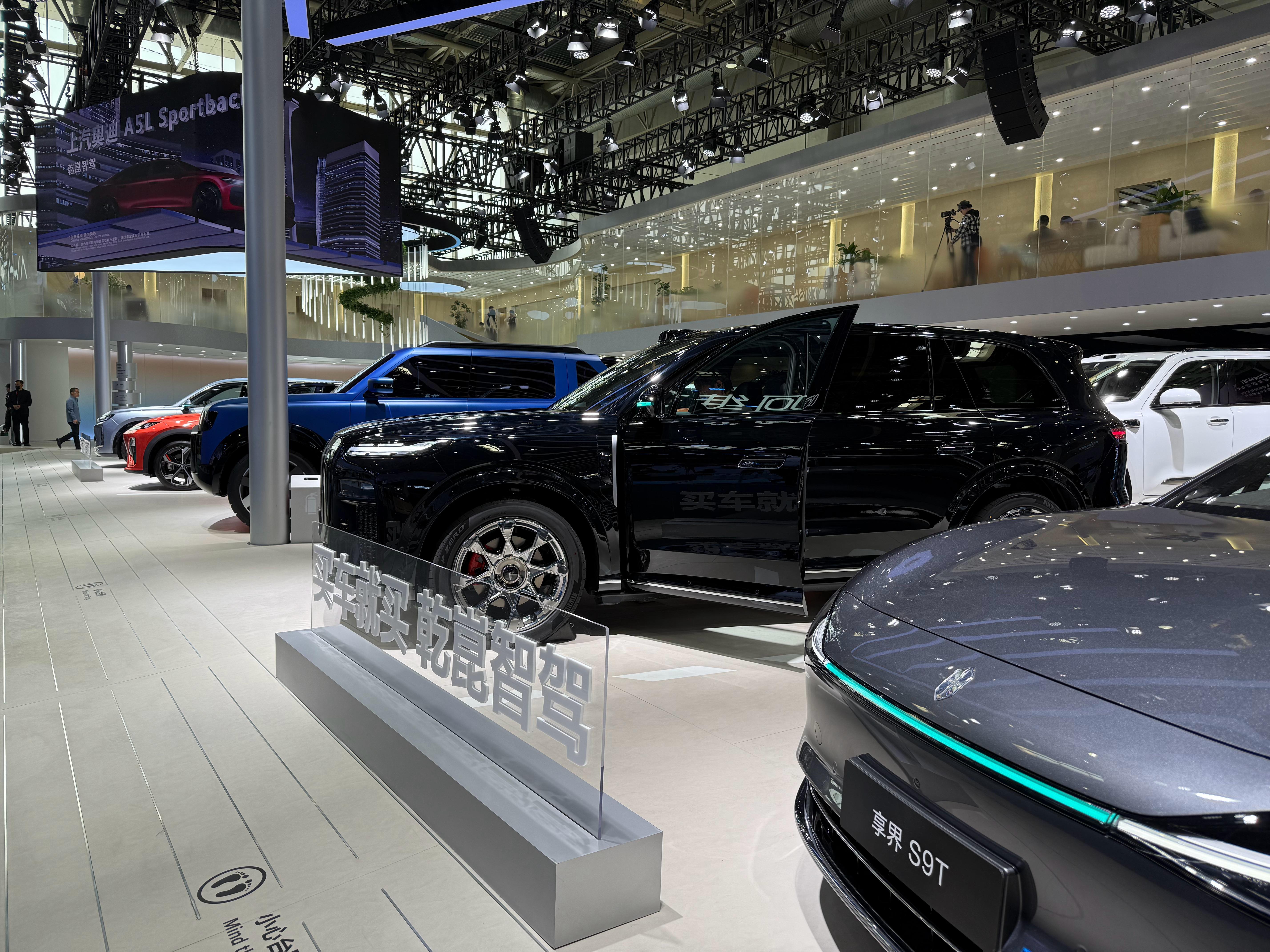 乾崑车型阵营又又又又又又扩大了2024年15款合作车型，2025年突破30+款，