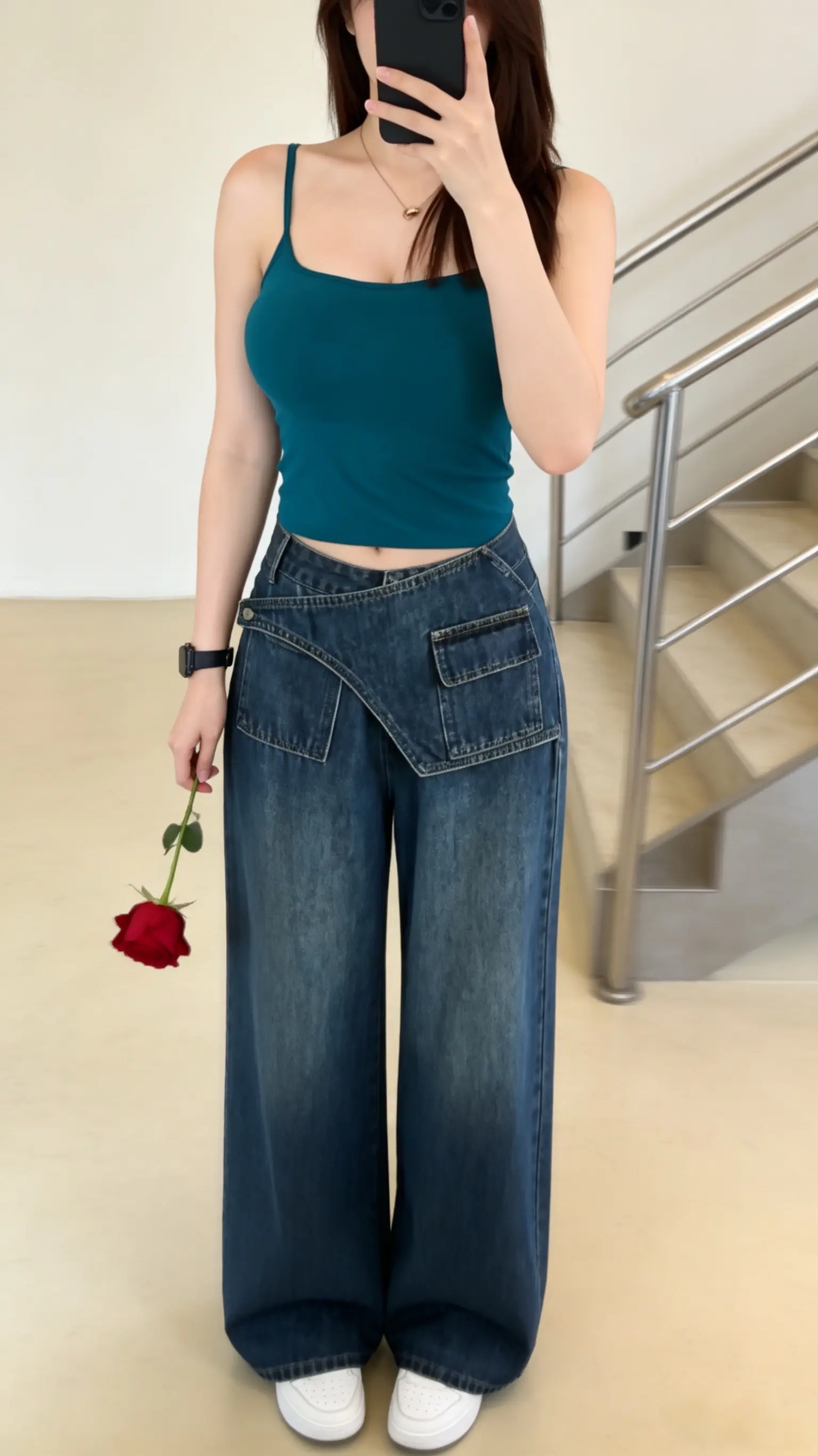 一百个人嘴里一百个你，是天使，也是恶魔，你只管做自己，少听别人放 P ...