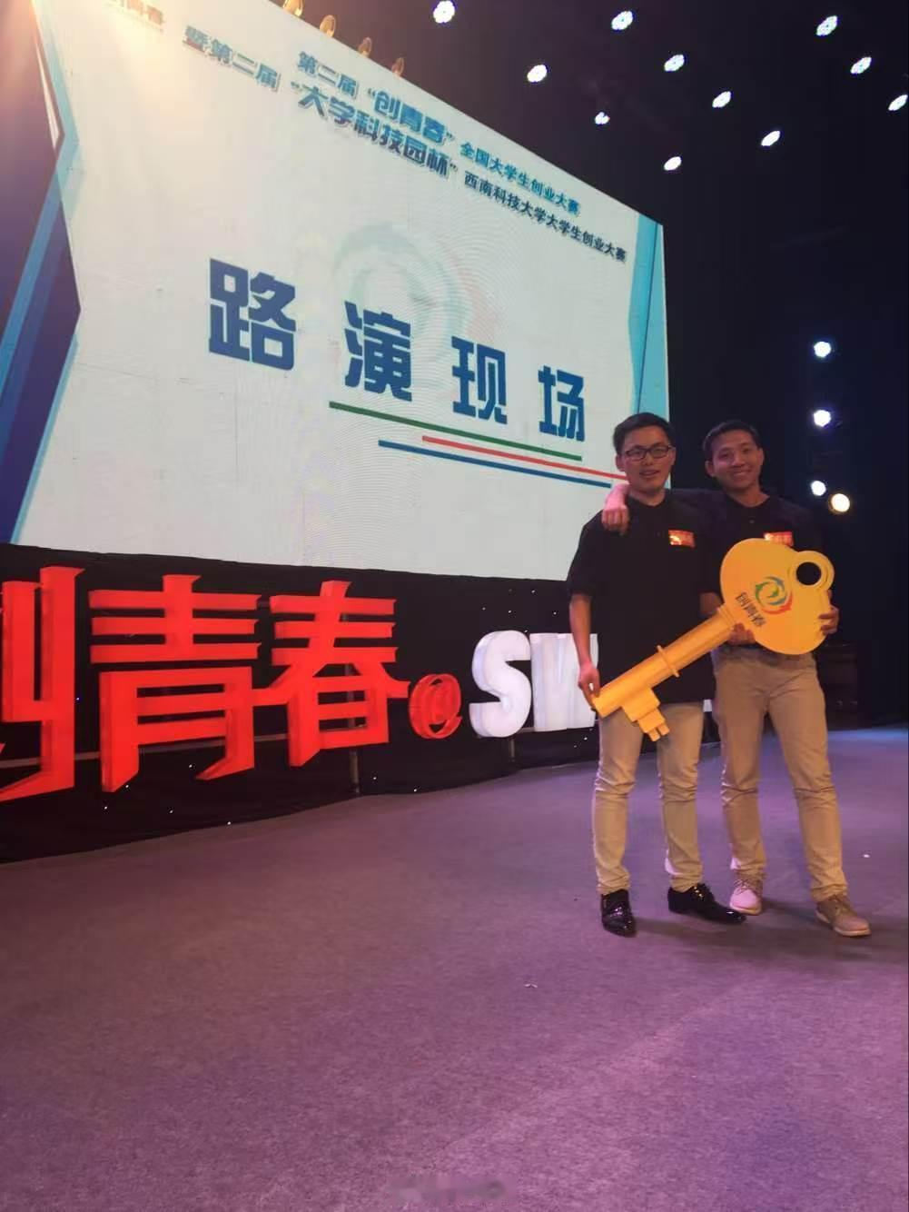 ofo小黄车账号停更5年突然发文 ofo小黄车停更了五年的账号，居然发个白癜风治