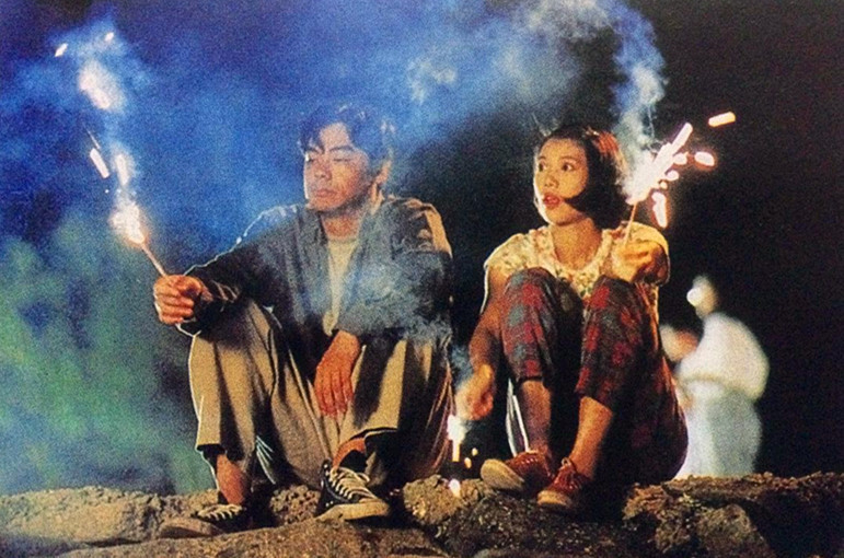 32年前的今天，尔冬升导演、袁咏仪和刘青云主演的《新不了情》在香港上映~