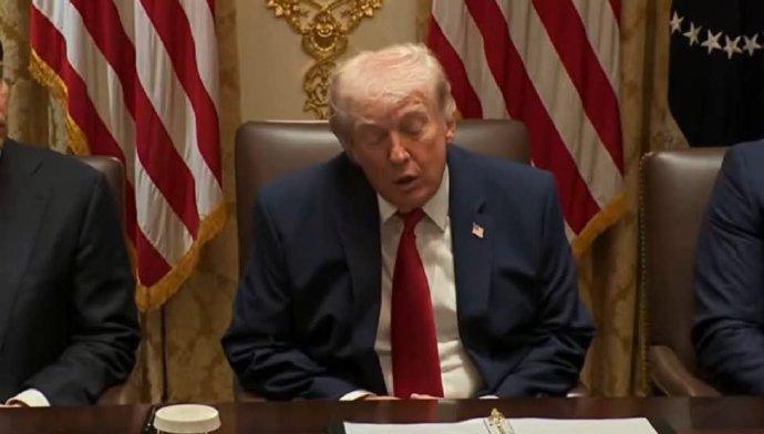 以下是特朗普今天在内阁会议上说的所有令人匪夷所思的话：
关于认知测试：

"我考