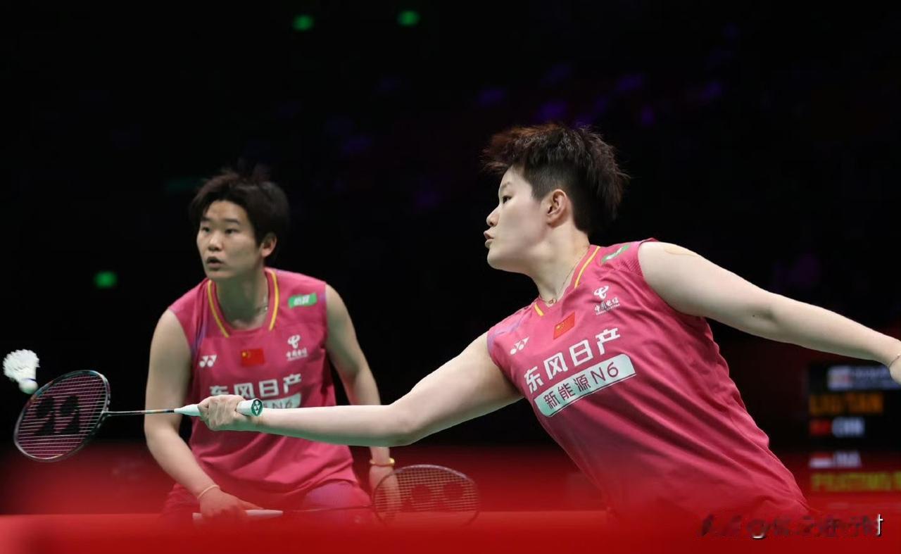 圣坛组合因伤退赛 无缘卫冕 李怡婧/罗徐敏不战而胜 首夺亚锦赛冠军
北京时间4月