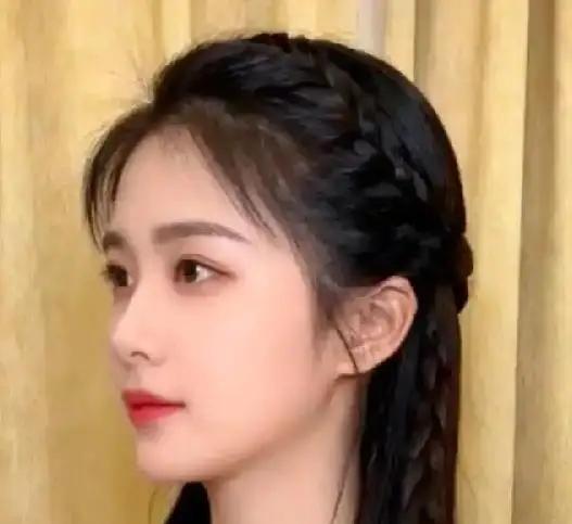 首先，这样的女人会过日子；这样的女人温柔善良；这样的女人不攀比；这样的女人会疼人